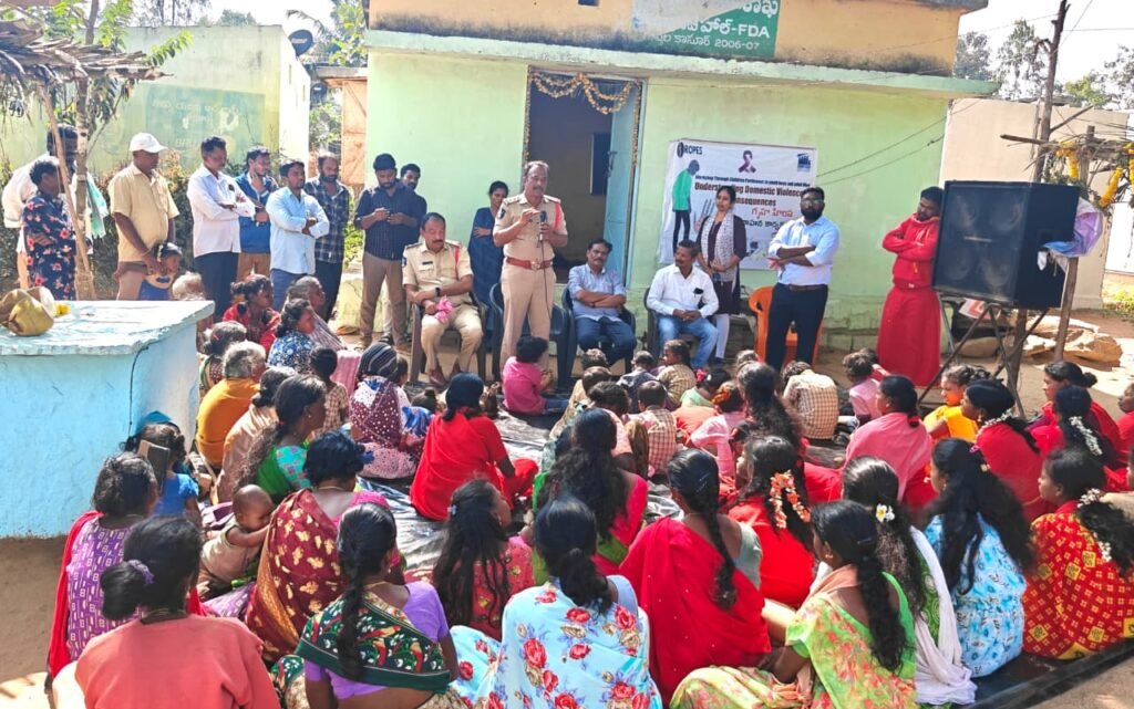 Awareness campaign At Kapatlabada Given by CI sir V.kota Police station (3)